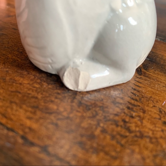 VINTAGE | kitten salt and yarn pepper shakers - Picture 5 of 6